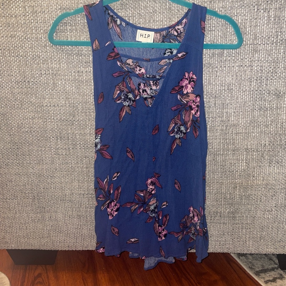 h.i.p. Women's Navy Floral Tank Top
